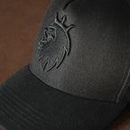 Boné Truker Preto e Vermelho